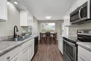 5499 Chantilly Cir, Milton, FL 32583 - Photo 8