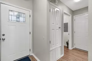 5499 Chantilly Cir, Milton, FL 32583 - Photo 4