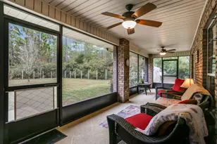 1638 Monet Dr Dr, Gulf Breeze, FL 32563 - Photo 32