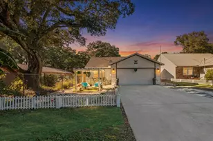 706 Lloyd St, Fort Walton Beach, FL 32547 - Photo 1