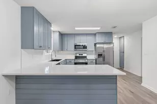 910 S Whisperwood Ln S, Fort Walton Beach, FL 32547 - Photo 18