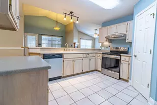 2865 Winners Cir Dr, Navarre, FL 32566 - Photo 8