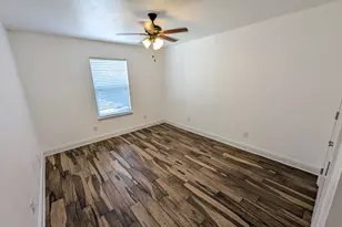 2216 Chapparel St, Navarre, FL 32566 - Photo 10