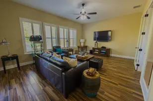 2512 Cove Rd, Navarre, FL 32566 - Photo 14