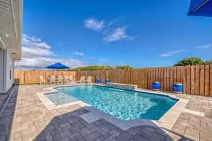 1328 Sea Grv Ct, Gulf Breeze, FL 32563 - Photo 46