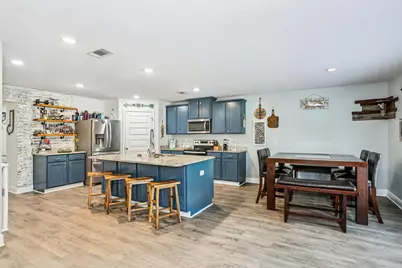 3118 Heritage Oaks Circle, Navarre, FL 32566 - Photo 8