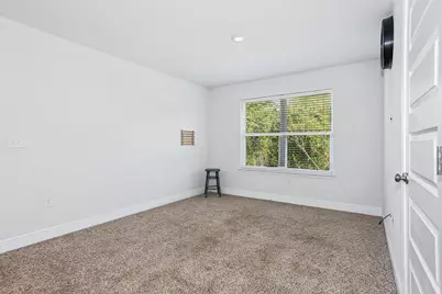 3118 Heritage Oaks Circle, Navarre, FL 32566 - Photo 18