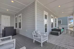 1499 Seaside Cir, Navarre, FL 32566 - Photo 10