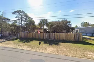 5805 Government Dr, Gulf Breeze, FL 32563 - Photo 1