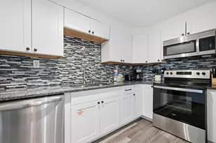 300 SW Miracle Strip Parkway SW, Fort Walton Beach, FL 32548 - Photo 2