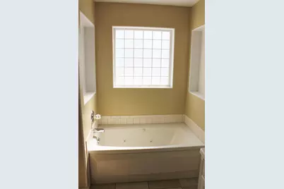 8617 Olivera Street, Navarre, FL 32566 - Photo 12