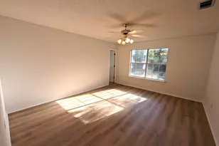 2733 Blue Bay Ct, Navarre, FL 32566 - Photo 12