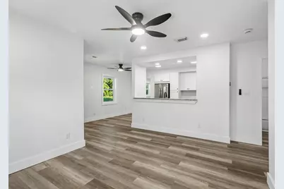 1101 W Lloyd Street W, Pensacola, FL 32501 - Photo 12