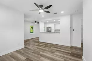 1101 W Lloyd Street W, Pensacola, FL 32501 - Photo 12