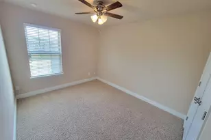 2068 Wilsons Plover Cir, Navarre, FL 32566 - Photo 12