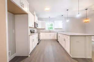 2155 Paloma St, Navarre, FL 32566 - Photo 6