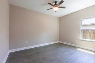 2155 Paloma St, Navarre, FL 32566 - Photo 12