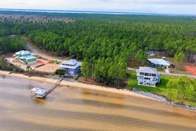 1101 Oyster Bay Dr, Milton, FL 32583 - Photo 12