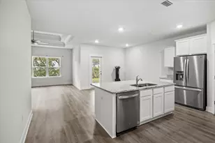 1913 Noleka Ct, Navarre, FL 32566 - Photo 10