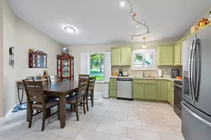 2478 Houston Cir, Gulf Breeze, FL 32563 - Photo 16