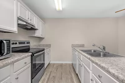 2301 W Michigan Avenue W #41, Pensacola, FL 32526 - Photo 8