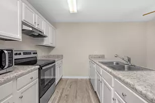 2301 W Michigan Ave W, Pensacola, FL 32526 - Photo 8