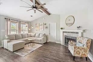 2137 Casa De Oro St, Navarre, FL 32566 - Photo 2