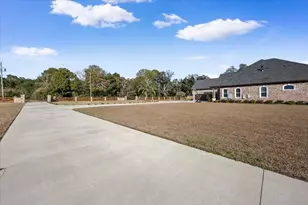 6126 E Fence Road Road E, Pensacola, FL 32526 - Photo 52