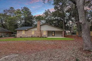 105 Drew Ct, Niceville, FL 32578 - Photo 4