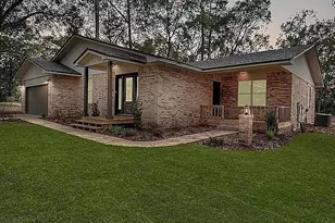 105 Drew Ct, Niceville, FL 32578 - Photo 2