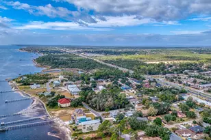 1788 Commander Harvey Ln Ln, Navarre, FL 32566 - Photo 2