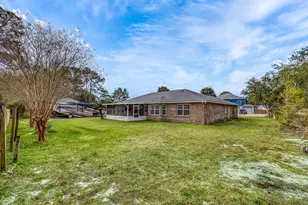 1788 Commander Harvey Ln Ln, Navarre, FL 32566 - Photo 52