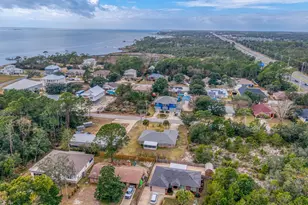 1788 Commander Harvey Ln Ln, Navarre, FL 32566 - Photo 54