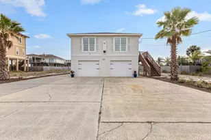 806 Maldonado Dr, Pensacola Beach, FL 32561 - Photo 2
