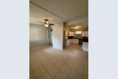 650 Blakely Avenue, Crestview, FL 32536 - Photo 2