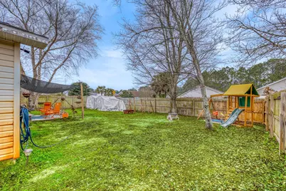 9446 Parker Place Drive, Navarre, FL 32566 - Photo 46