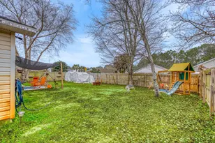 9446 Parker Pl Dr, Navarre, FL 32566 - Photo 46