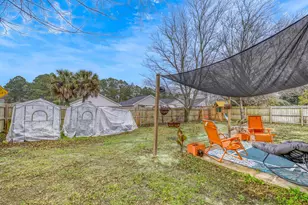 9446 Parker Pl Dr, Navarre, FL 32566 - Photo 54