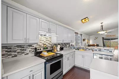 9446 Parker Place Drive, Navarre, FL 32566 - Photo 20