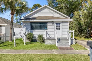 908 W Government Street W, Pensacola, FL 32502 - Photo 1