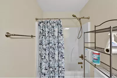 202 Mary Lane, Crestview, FL 32536 - Photo 2