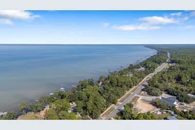 5632 E Bay Boulevard E, Gulf Breeze, FL 32563 - Photo 2