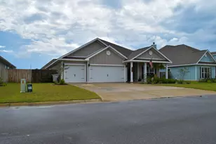 2301 Cloudberry Dr, Gulf Breeze, FL 32563 - Photo 2