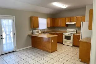 1888 Bayou Dr, Navarre, FL 32566 - Photo 2