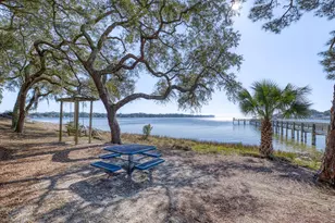 1157 N Bayshore Dr N, Valparaiso, FL 32580 - Photo 4