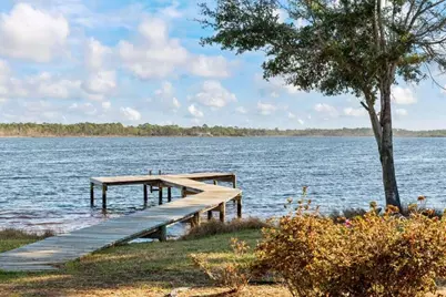 2713 Bay Club Drive, Navarre, FL 32566 - Photo 20