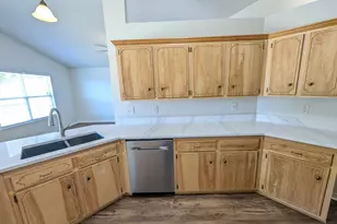 2001 Presidio St, Navarre, FL 32566 - Photo 6