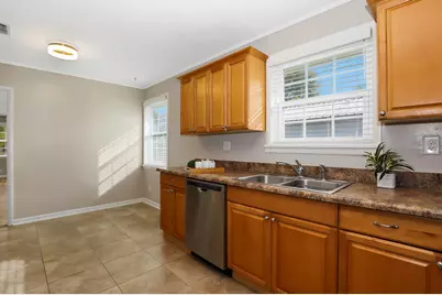 2807 E Brainerd Street E, Pensacola, FL 32503 - Photo 12