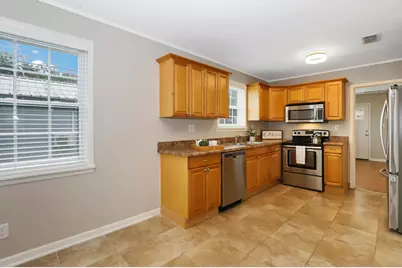 2807 E Brainerd Street E, Pensacola, FL 32503 - Photo 10