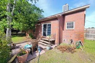 2225 Prytania Cir, Navarre, FL 32566 - Photo 20